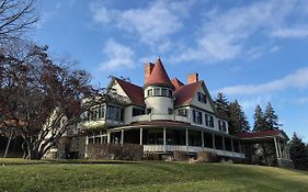 Idlwilde Inn Watkins Glen Ny